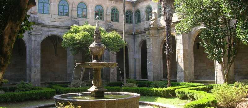 Que mosteiros visitar en Pontevedra?